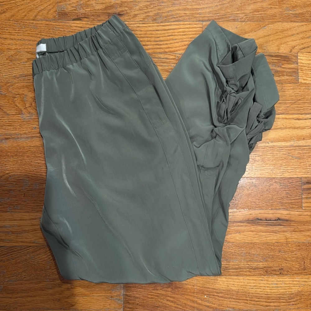 Chico’s khaki green pants. Size 00.